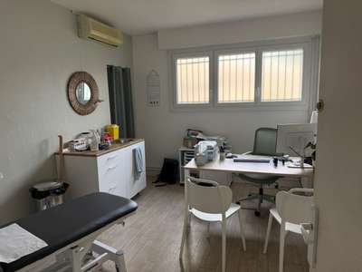 Local professionnel 100m² à louer à Angers