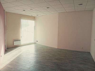 Location Locaux commerciaux - Boutiques à Château-Gontier-sur-Mayenne