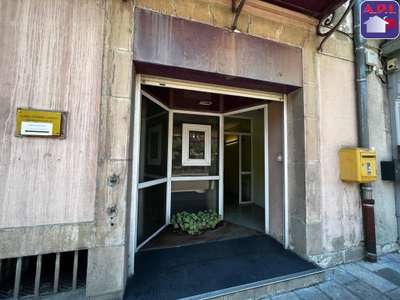 Loue local pro 39m² à Tarascon-Sur-Ariège centre