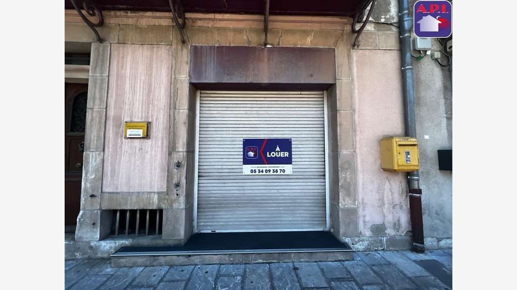 Loue local pro 39m² à Tarascon-Sur-Ariège centre