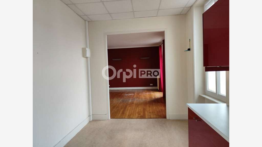 Local professionnel 40m² R+1 à louer à Limoges