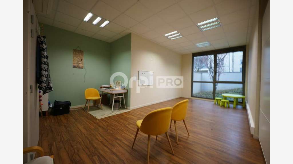 A louer local professionnel 30m² à Lozanne