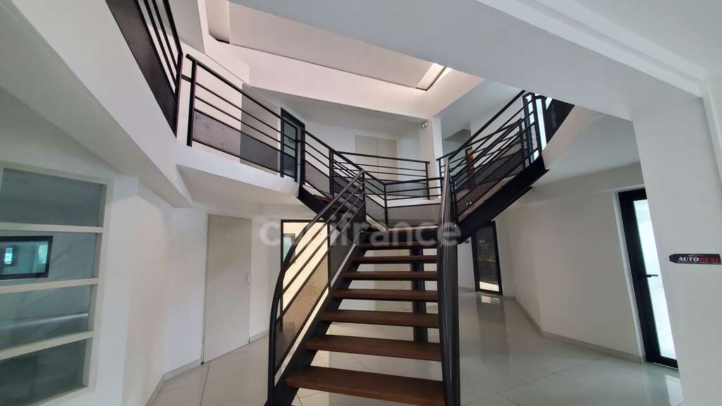 A louer local professionnel 50m² Fort de France 