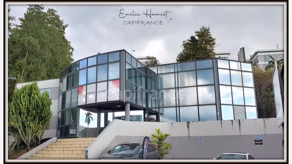 A louer local professionnel 50m² Fort de France 