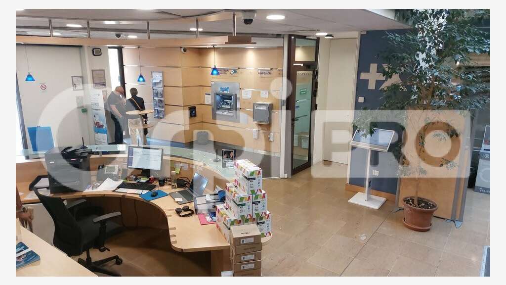 Local professionnel 284m² à louer à Manosque