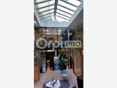 Local professionnel 284m² à louer à Manosque