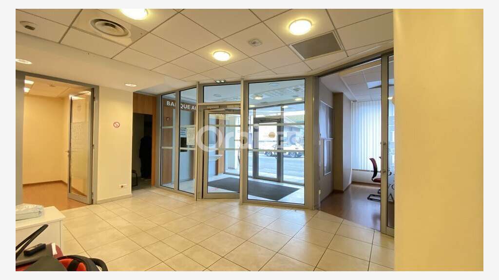 Bureau 125m² à louer à Muntzenheim