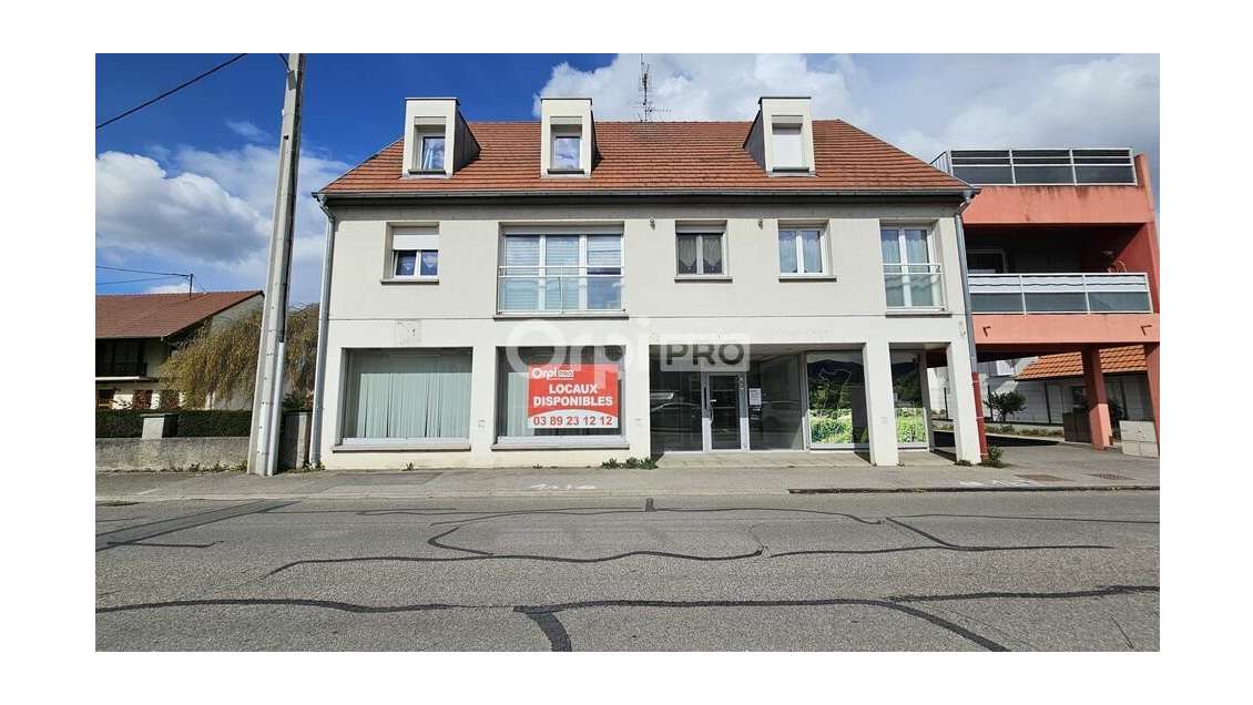 Bureau 125m² à louer à Muntzenheim