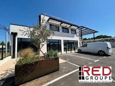 Location Locaux commerciaux - Boutiques à Éguilles