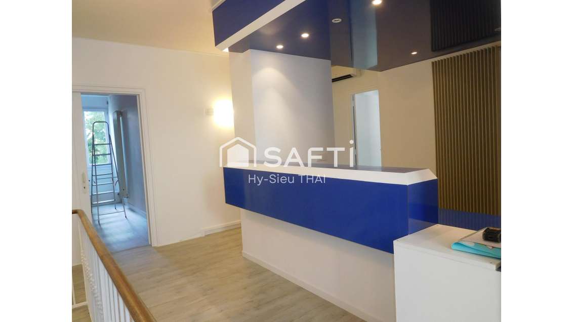 A louer local professionnel 125m² à Oyonnax  