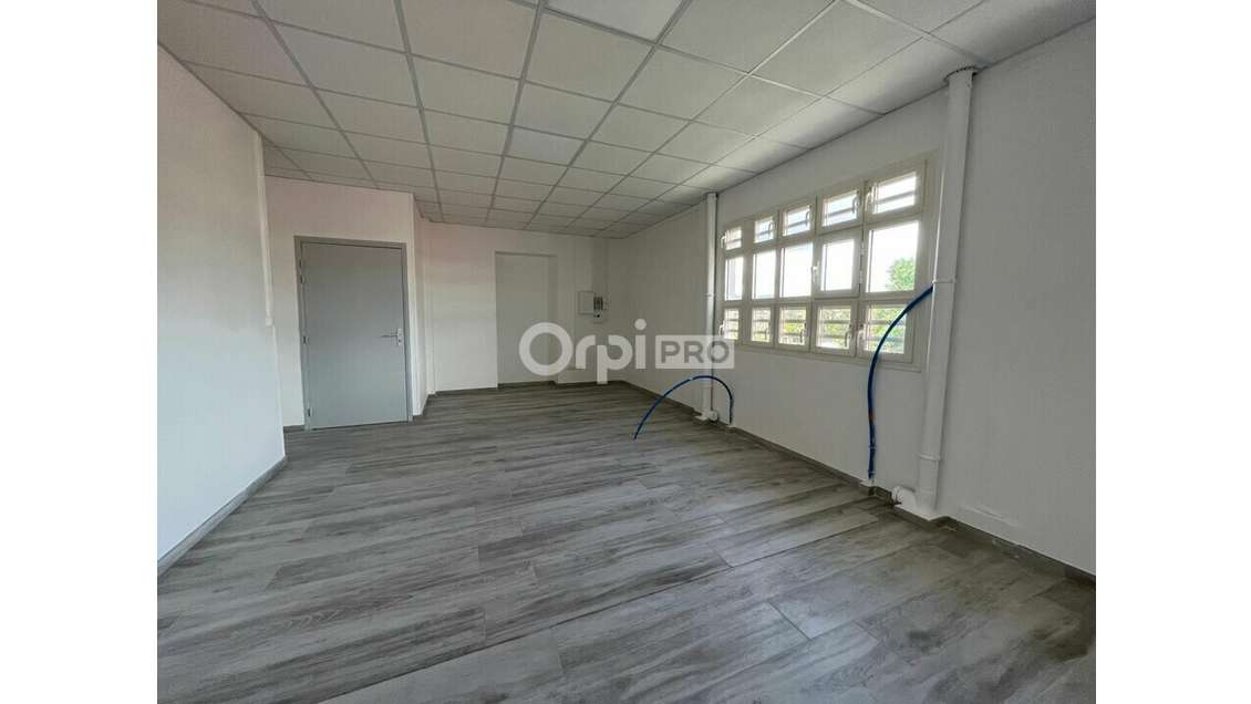 A louer local professionnel 32m² à Fort-De-France