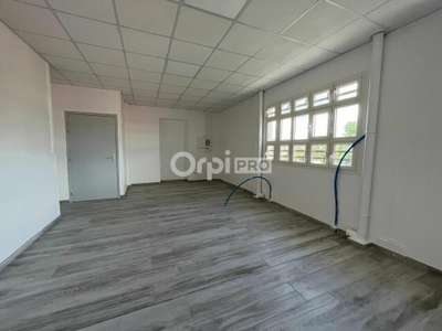 A louer local professionnel 32m² à Fort-De-France