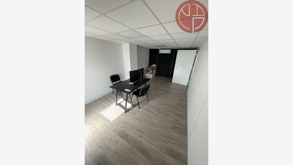 A louer local commercial 91m² à Quint-fonsegrives