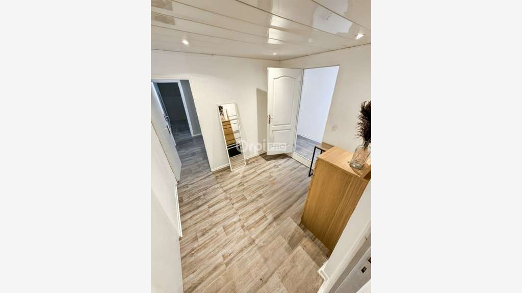 Local professionnel 80m² à louer Marseille 6e