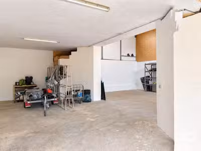 A louer local professionnel 180m² à Sainte-Jalle