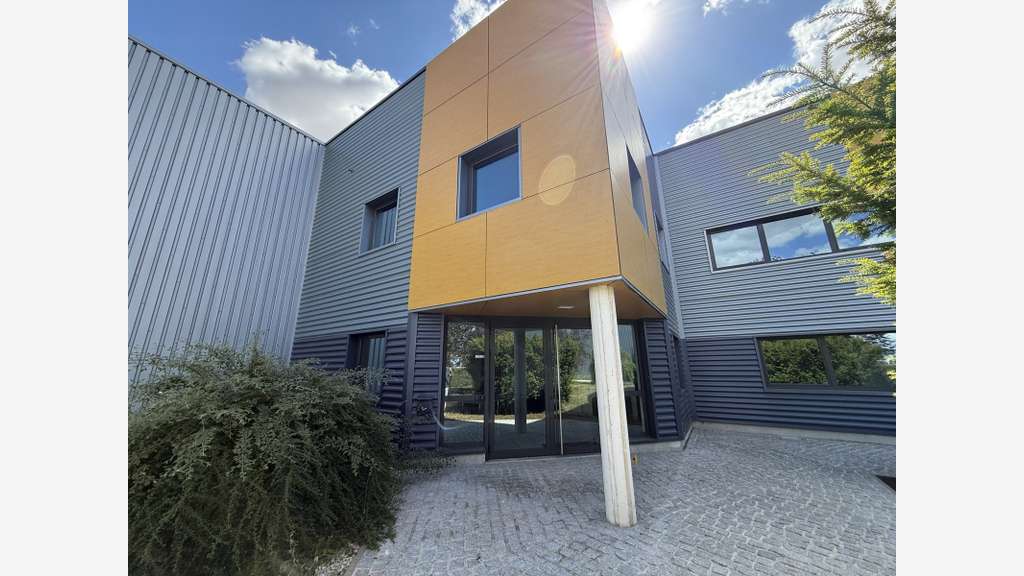 A louer local professionnel 600m² agglo Troyes