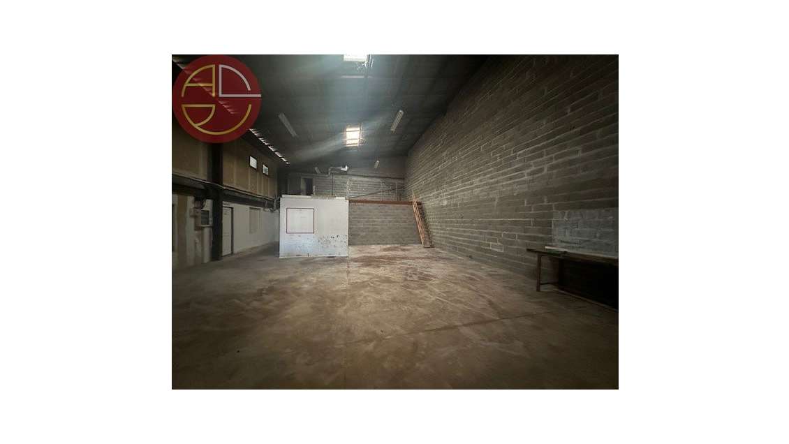 A louer local d'activité 669m² à Quint-Fonsegrives