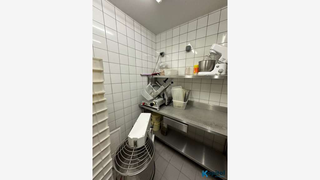 A louer local restaurant rapide 37m² à Paris 75017