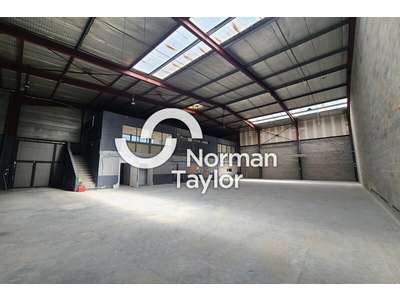 Location Locaux d'activités - Entrepôts à Sète