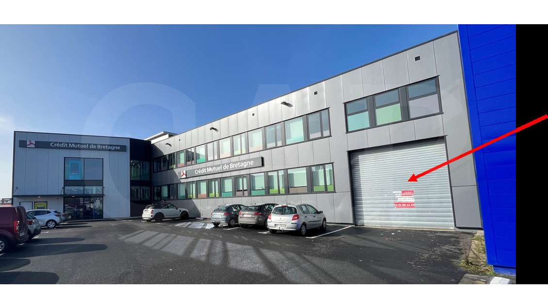 A louer local stockage 472m² à Lorient La Base