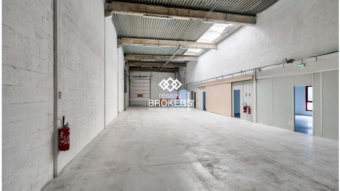 A louer local d'activité 645m² à Éragny