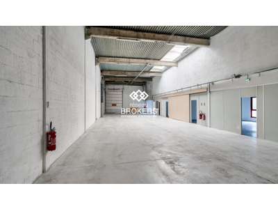 Location Locaux d'activités - Entrepôts à Éragny