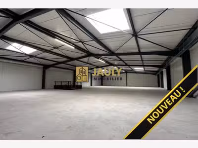 A louer local de stockage 900m² ZAC de la Hayette