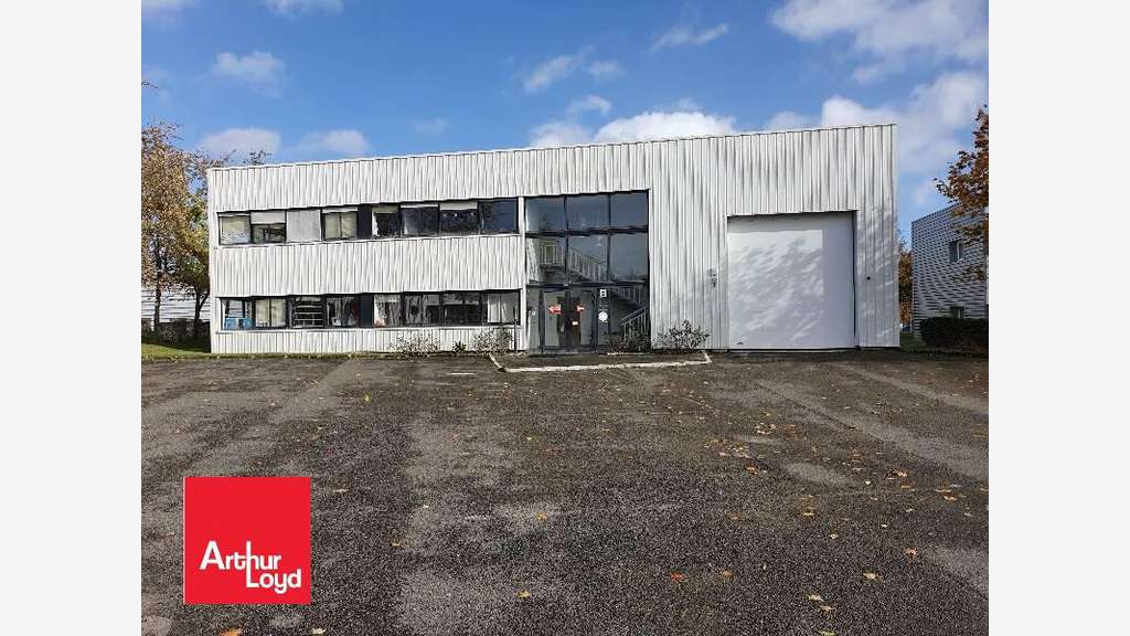 A louer bureau 229m² R+1 à Chartres Les Propylées