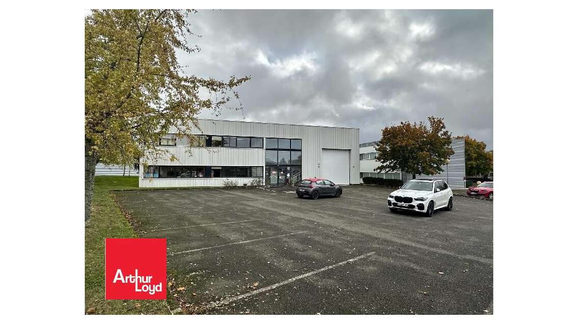 A louer bureau 229m² R+1 à Chartres Les Propylées