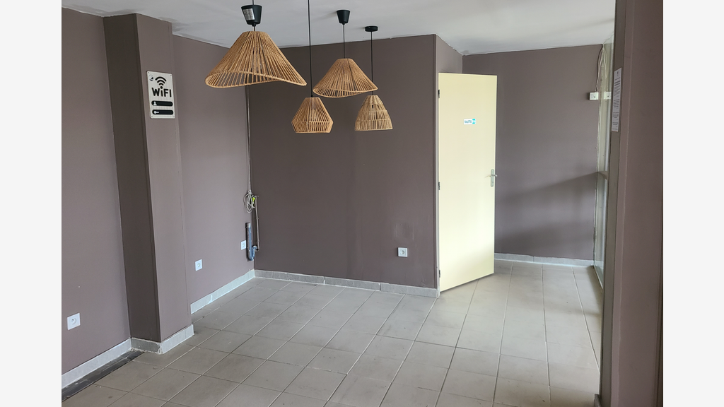 Location local 133m² sur La Grande Motte
