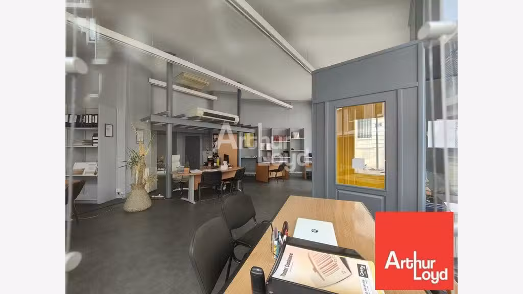 Local commercial 140m² à louer à Poitiers Jaurès