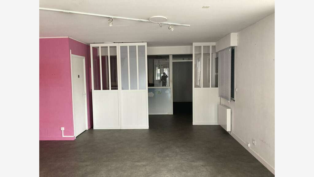 A louer local commercial 58m² axe majeur à Quimper