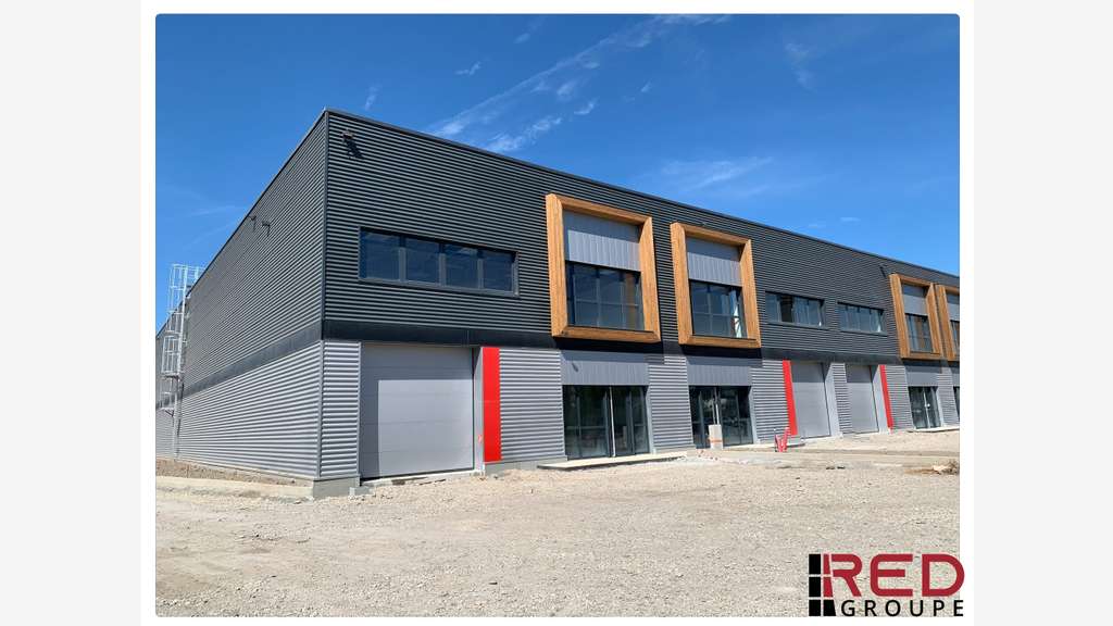 Local d'activité 360 à 550m² ZI Saint Maurice