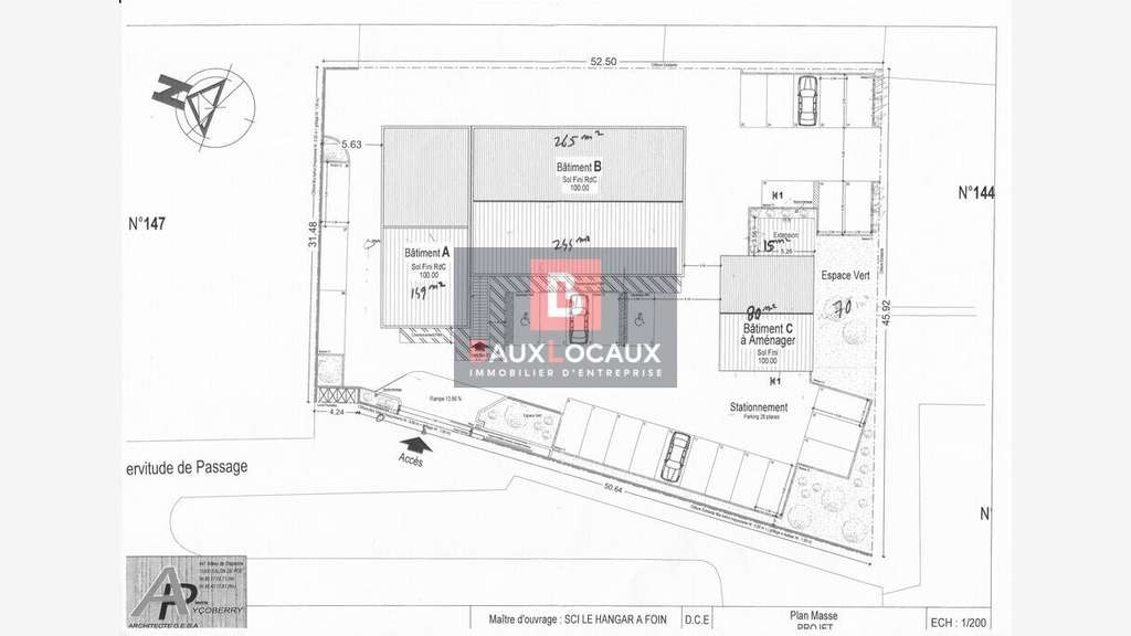 A louer local commercial 148m² avec parking Istres