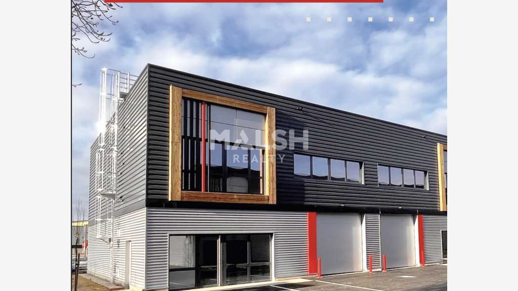 Loue locaux activités 3590m² St Quentin Fallavier