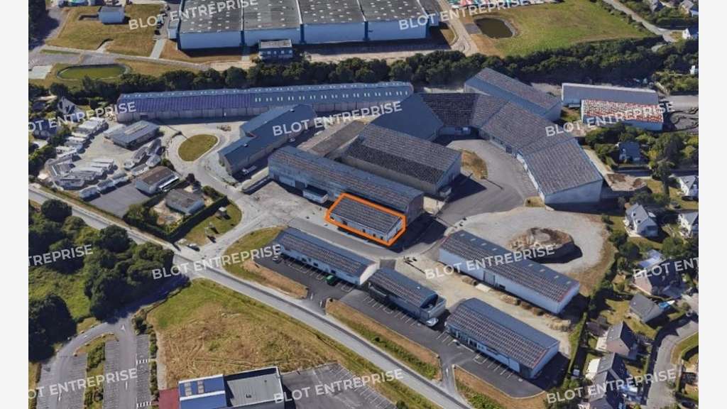 A louer local d'activité de 440m² à Dinard