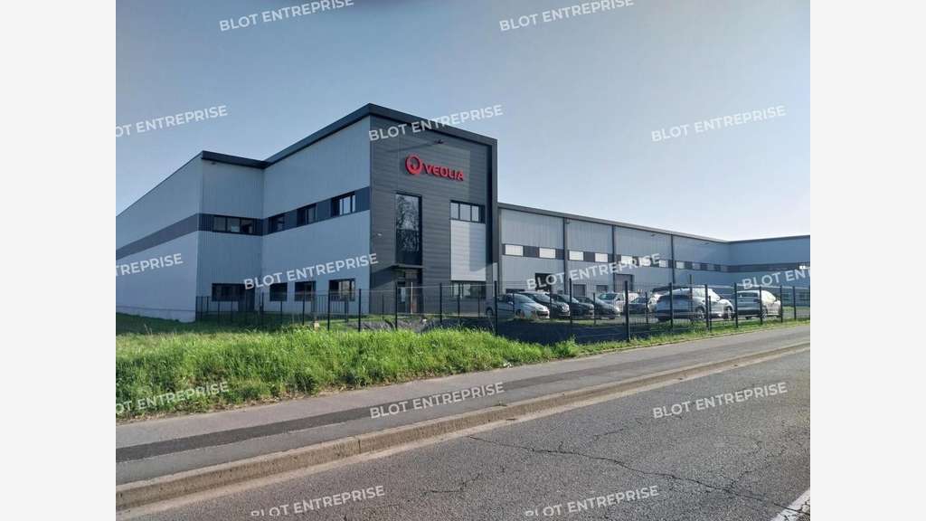 Loue locaux d'activités 700m² St Aignan Grandlieu
