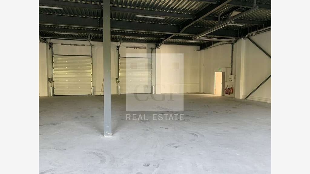 A louer locaux d'activités bureaux 2072m² Dardilly