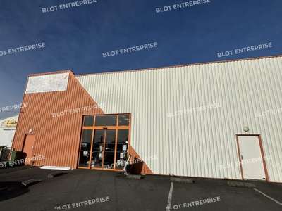 A louer local d'activité 709m² ZI de Châteaubriant