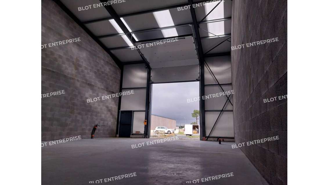 A louer locaux d'activités 266m² à Damgan RN165
