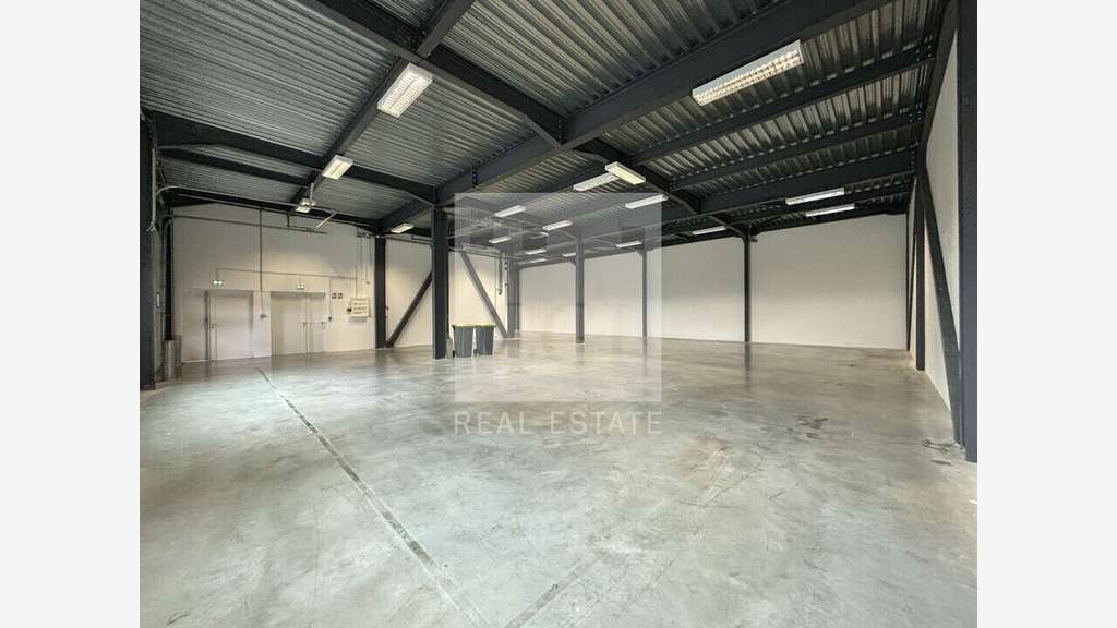 A louer local d'activité 763m² à Dardilly