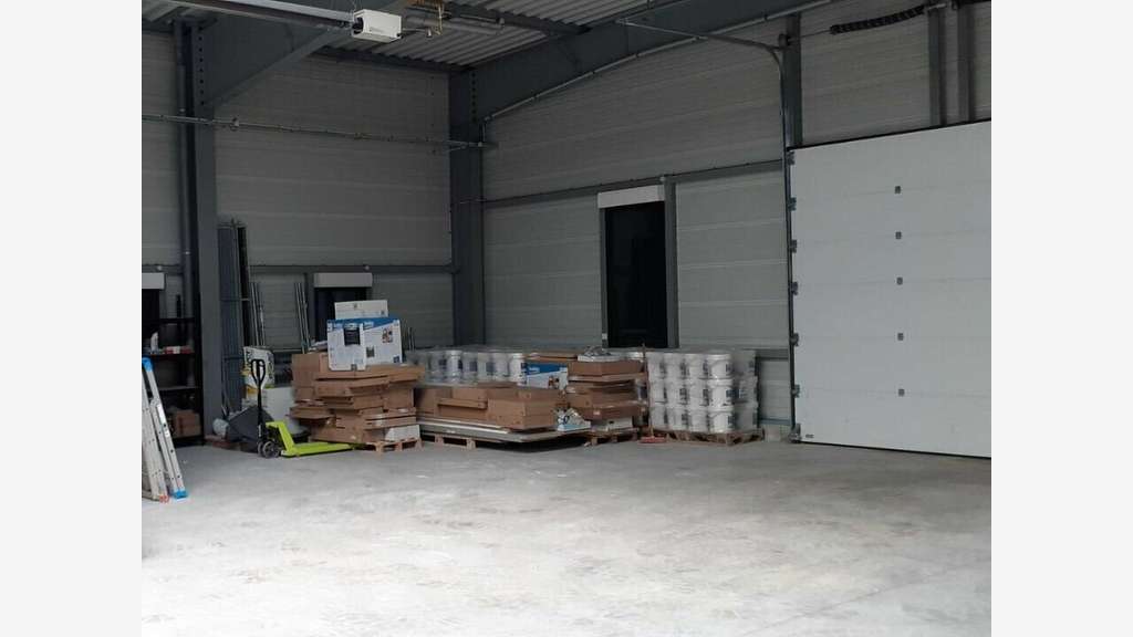 Locaux d'activités de 300m² à louer à Delle (90)