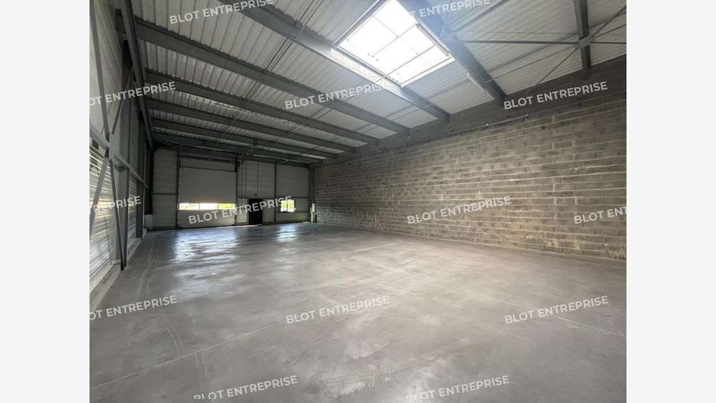 A louer locaux d'activités 251m² à Derval