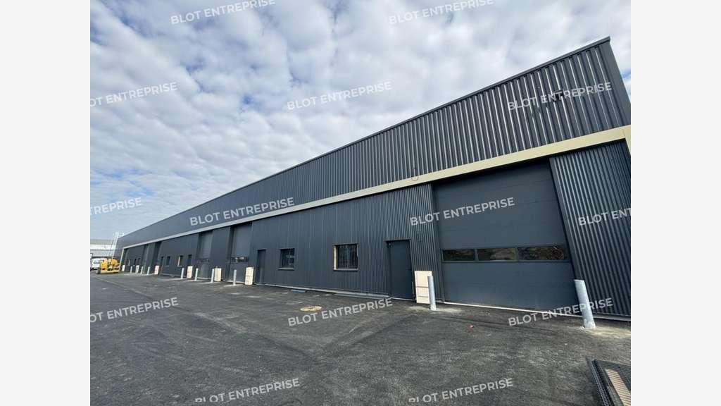 A louer locaux d'activités 251m² à Derval
