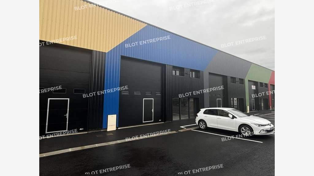 A louer 3 cellules d'activités de 200m² à Ancenis
