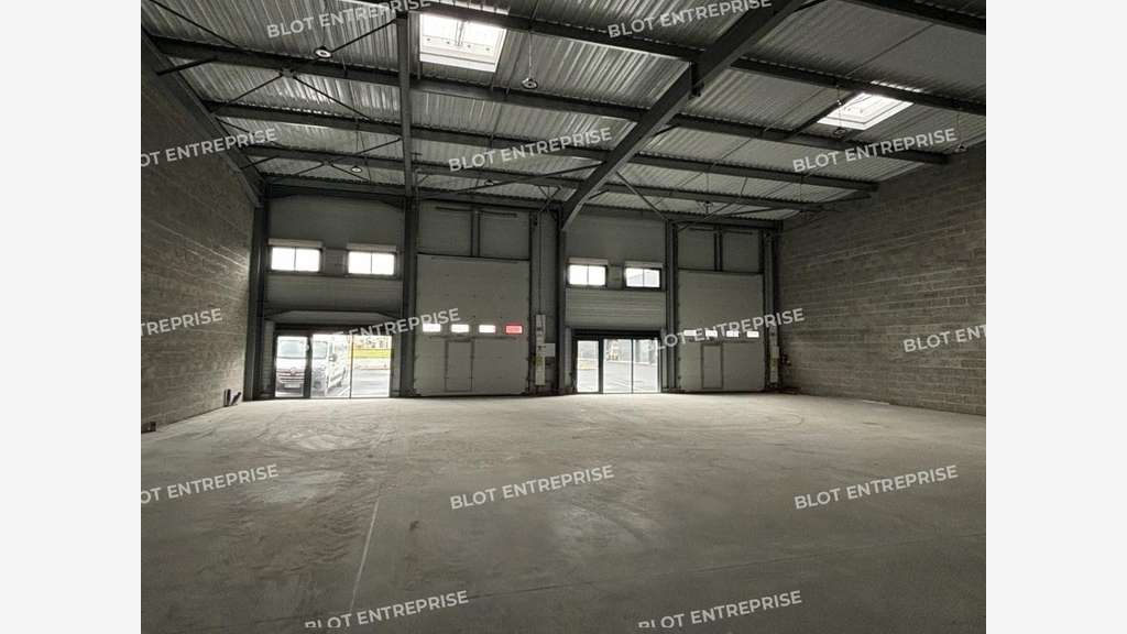 A louer cellule d'activités 200m² à Ancenis