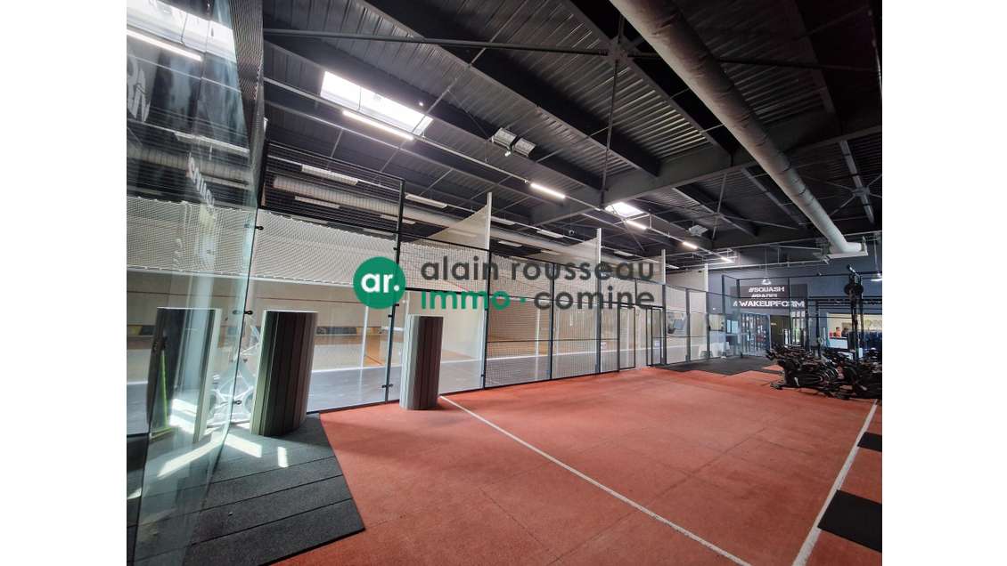 A louer cellule 770m² divisible à Angers Orgemont