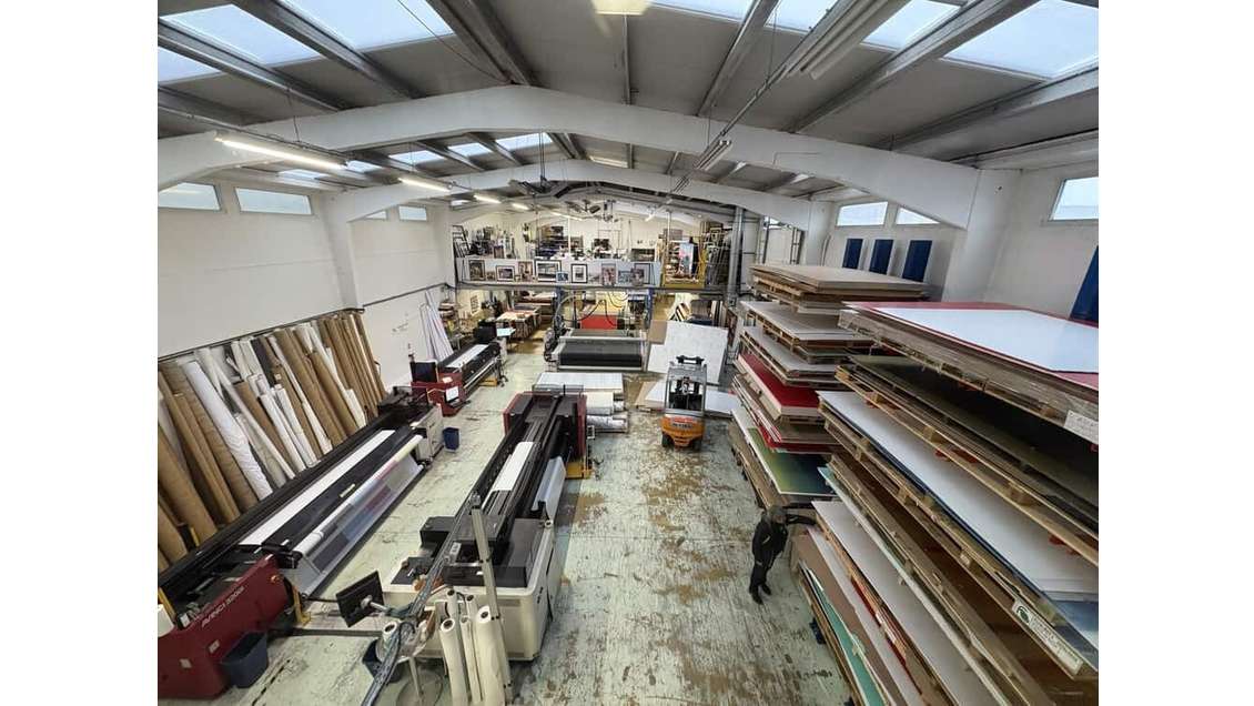 À Louer local industriel 1196m² à Argenteuil