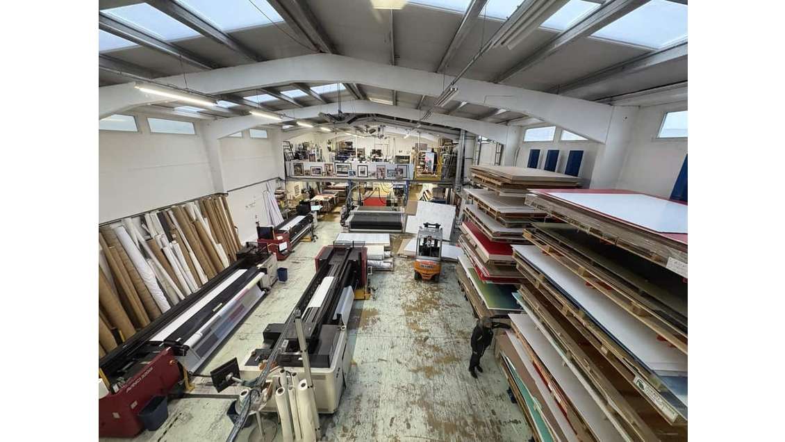 À Louer local industriel 1196m² à Argenteuil