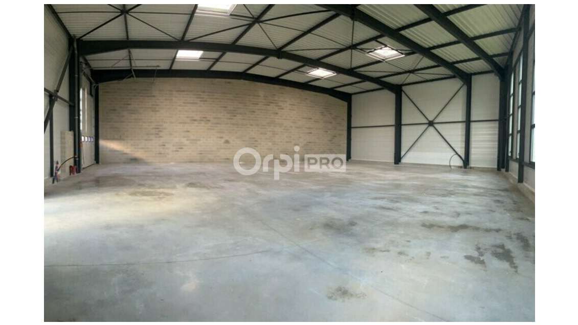 A louer local d'activité 805m² secteur Beaune